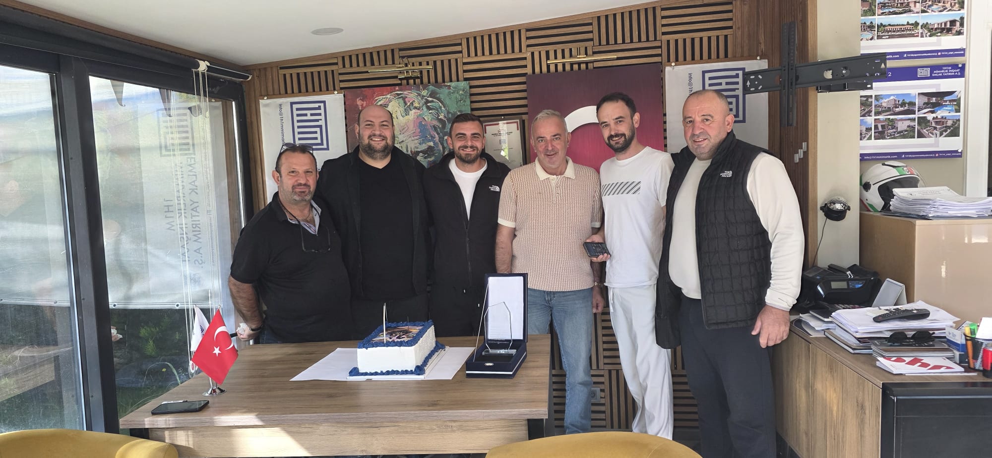 GENEL MÜDÜRÜMÜZ SN. ÖZHAN HOŞVER'İN MİMARLIK MESLEĞİNDEKİ 25. YILINI KUTLADIK
